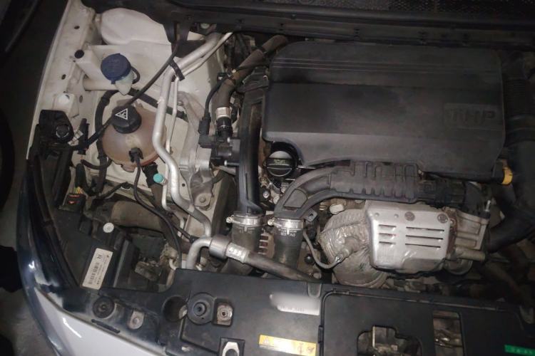 Used Peugeot 408 2015 1.2T Automatic Luxury Edition Engine Bay Right