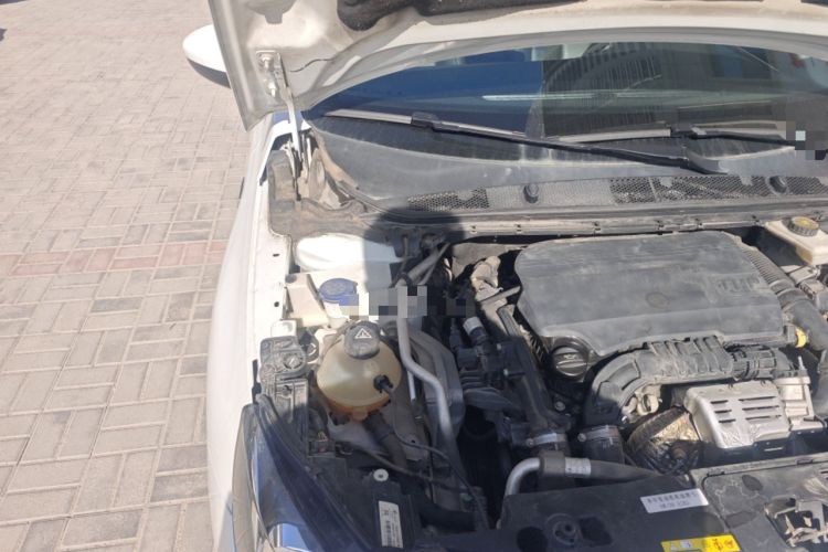 Used Peugeot 408 2015 1.2T Automatic Luxury Edition Engine Bay Right