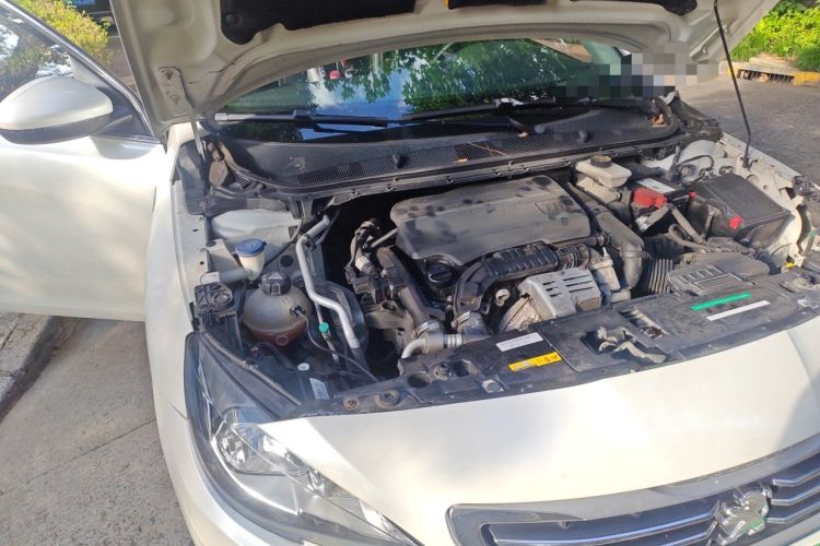 Used Peugeot 408 2015 1.2T Automatic Luxury Edition Engine Bay Right