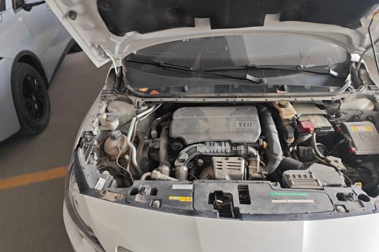 Used Peugeot 408 2015 1.2T Automatic Luxury Edition Engine Bay Right
