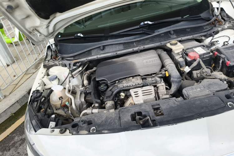 Used Peugeot 408 2015 1.2T Automatic Luxury Edition Engine Bay Right