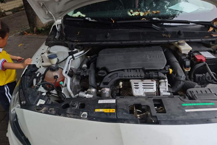 Used Peugeot 408 2015 1.2T Automatic Luxury Edition Engine Bay Right