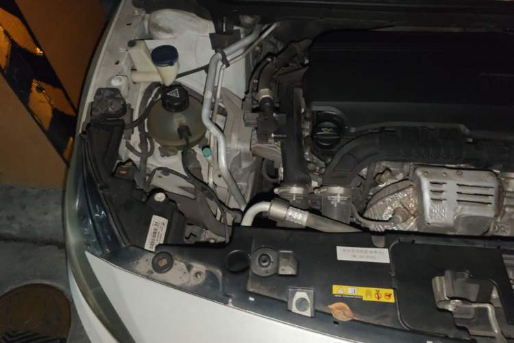 Used Peugeot 408 2015 1.2T Automatic Luxury Edition Engine Bay Right