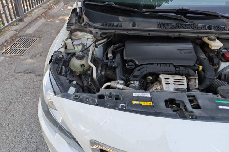 Used Peugeot 408 2015 1.2T Automatic Luxury Edition Engine Bay Right