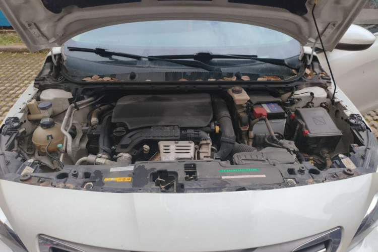 Used Peugeot 408 2015 1.2T Automatic Luxury Edition Engine Bay