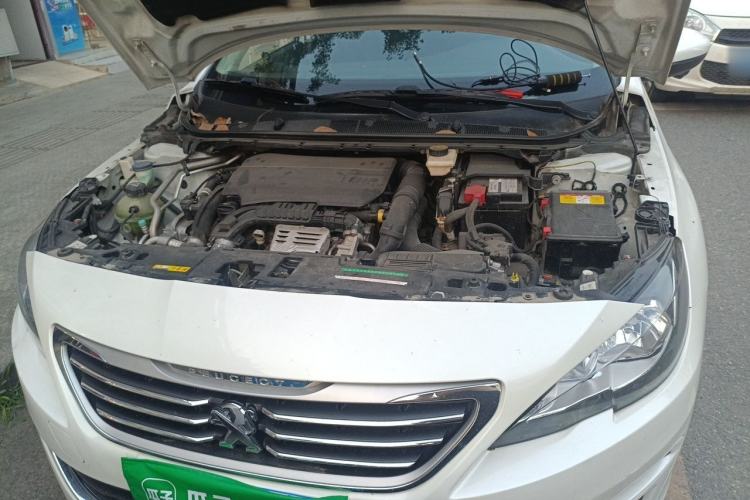 Used Peugeot 408 2015 1.2T Automatic Luxury Edition Engine Bay