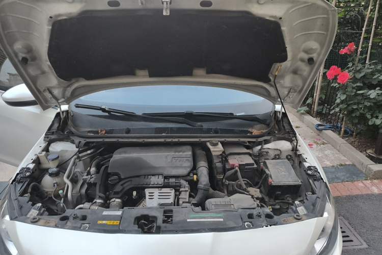 Used Peugeot 408 2015 1.2T Automatic Luxury Edition Engine Bay
