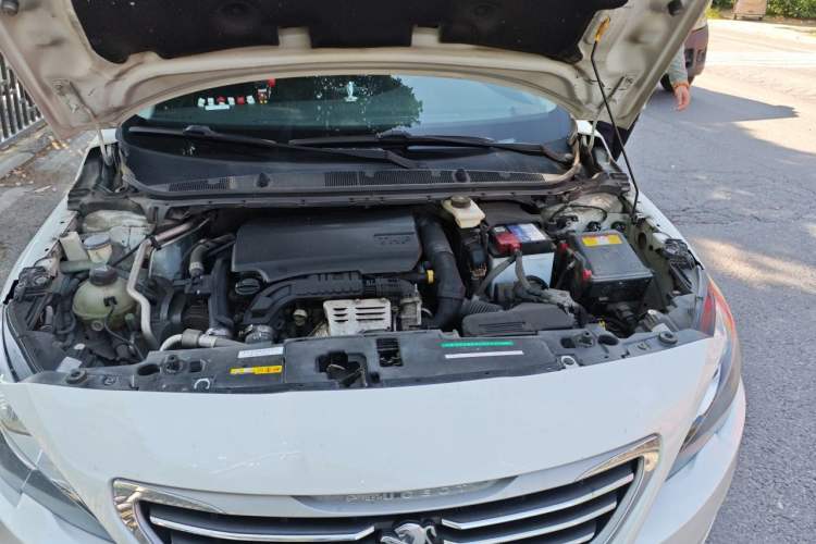 Used Peugeot 408 2015 1.2T Automatic Luxury Edition Engine Bay