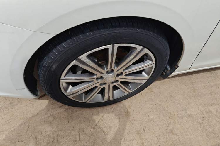 Used Peugeot 408 2015 1.2T Automatic Luxury Edition Exterior 4