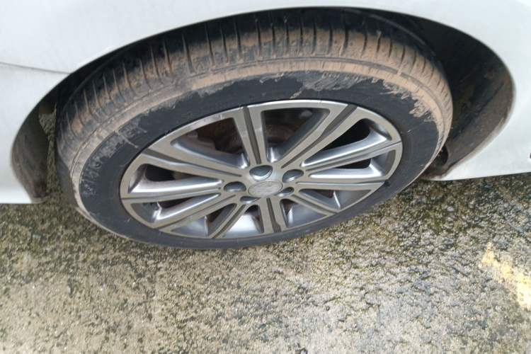 Used Peugeot 408 2015 1.2T Automatic Luxury Edition Exterior 5