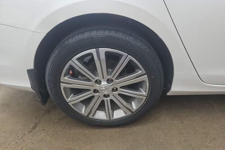 Used Peugeot 408 2015 1.2T Automatic Luxury Edition Exterior 5