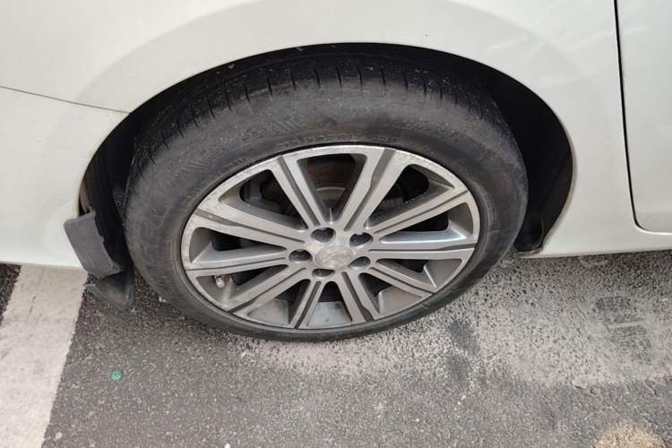 Used Peugeot 408 2015 1.2T Automatic Luxury Edition Exterior 5