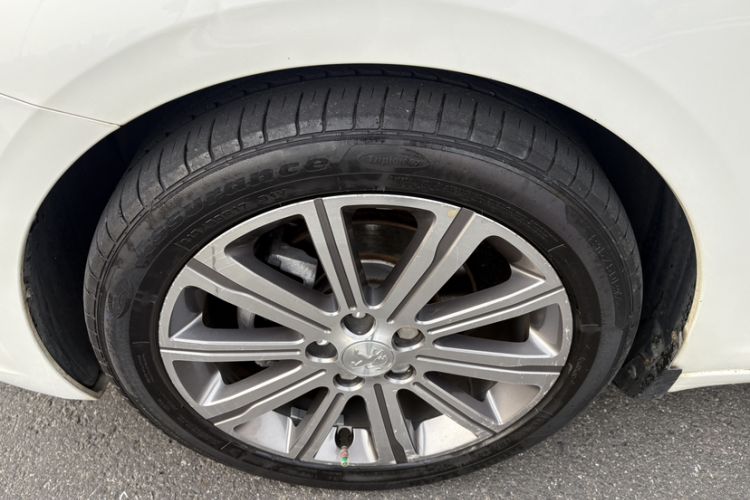 Used Peugeot 408 2015 1.2T Automatic Luxury Edition Exterior 6