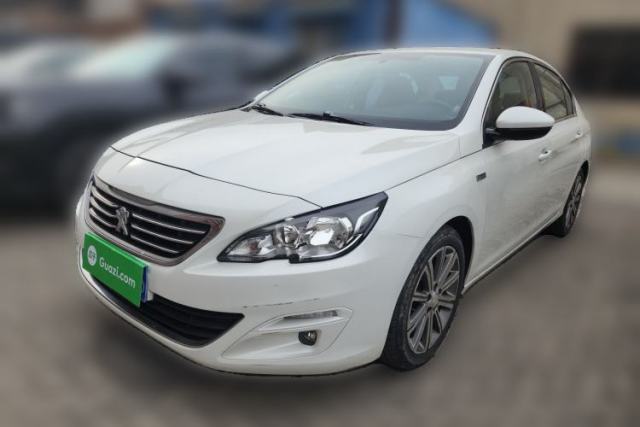 Używany Peugeot 408 2015 1.2T Automatic Luxury Edition