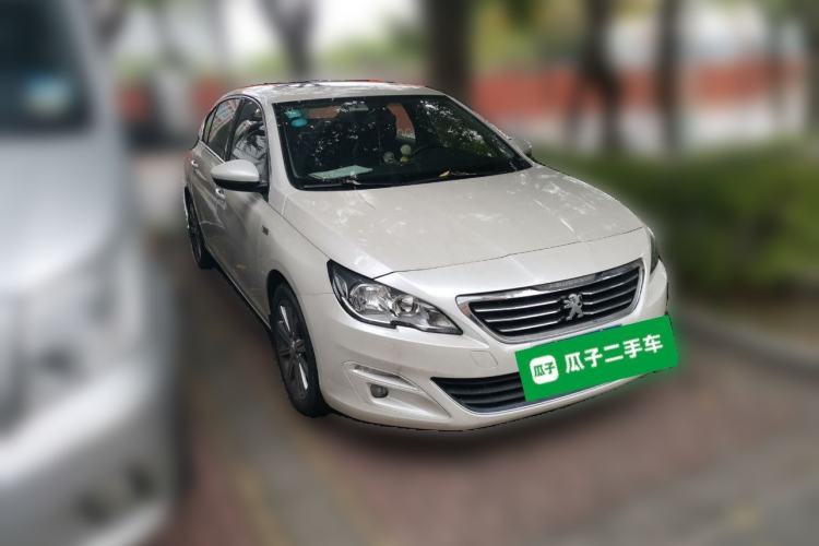 Used Peugeot 408 2015 1.2T Automatic Luxury Edition Front Right 45 Deg