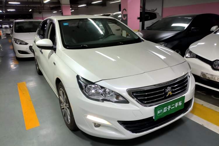 Used Peugeot 408 2015 1.2T Automatic Luxury Edition Front Right 45 Deg