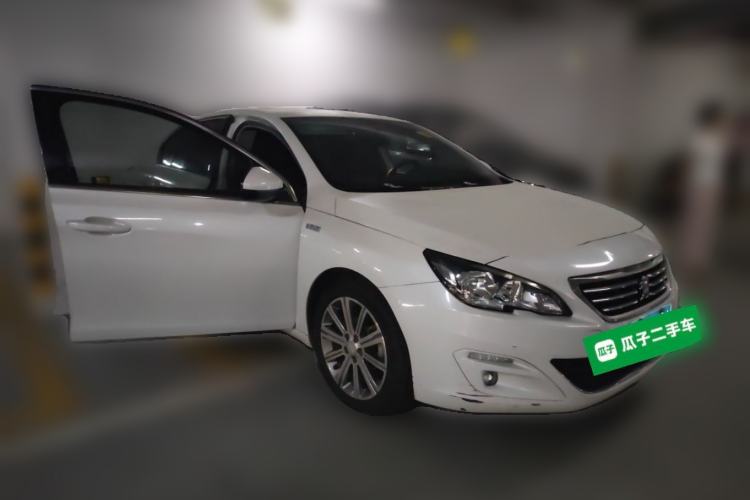Used Peugeot 408 2015 1.2T Automatic Luxury Edition Front Right 45 Deg