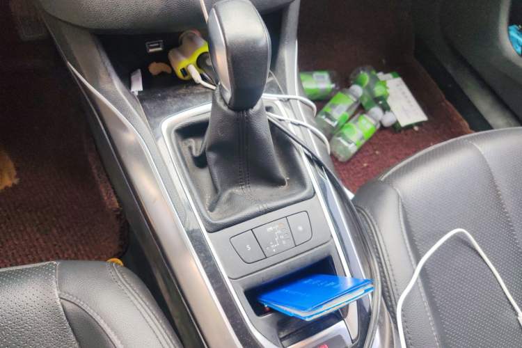 Used Peugeot 408 2015 1.2T Automatic Luxury Edition Gear Lever