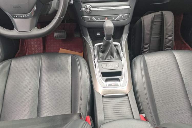Used Peugeot 408 2015 1.2T Automatic Luxury Edition Gear Lever