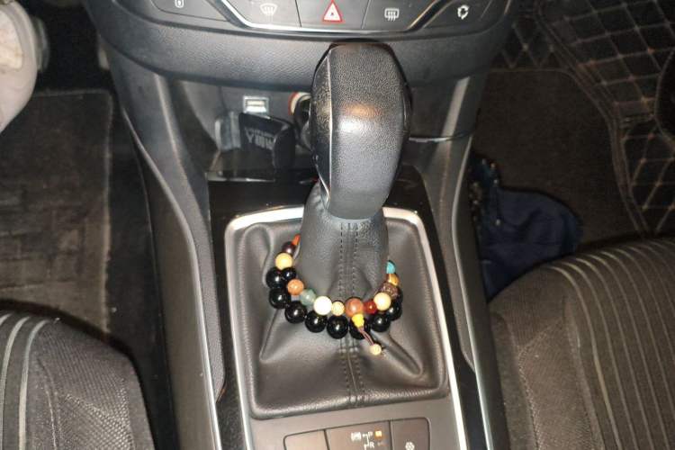 Used Peugeot 408 2015 1.2T Automatic Luxury Edition Gear Lever