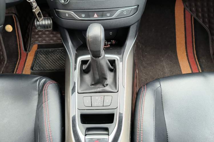 Used Peugeot 408 2015 1.2T Automatic Luxury Edition Gear Lever