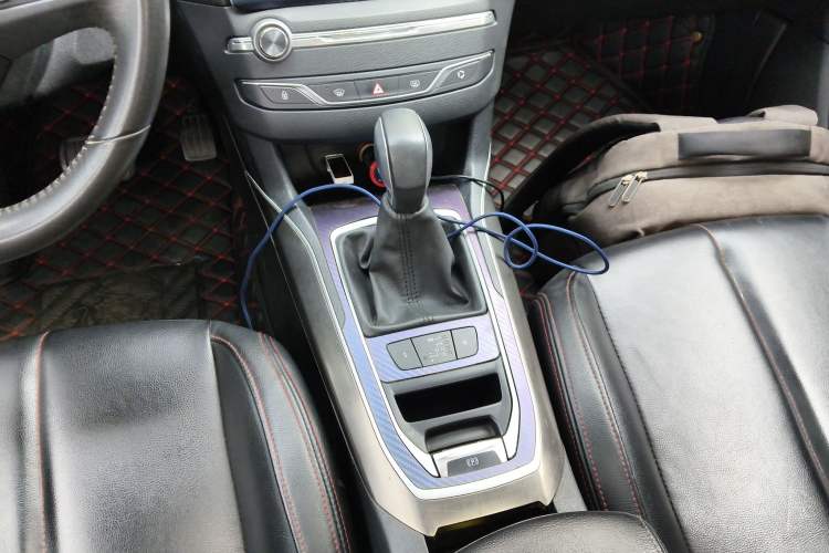 Used Peugeot 408 2015 1.2T Automatic Luxury Edition Gear Lever