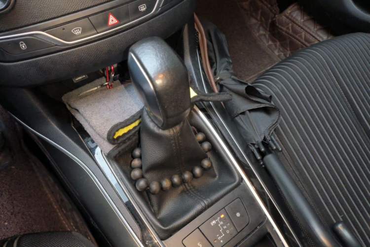 Used Peugeot 408 2015 1.2T Automatic Luxury Edition Gear Lever