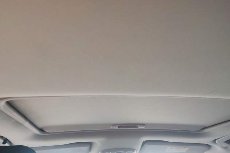 Used Peugeot 408 2015 1.2T Automatic Luxury Edition Headliner