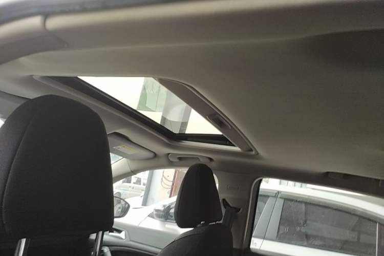 Used Peugeot 408 2015 1.2T Automatic Luxury Edition Headliner