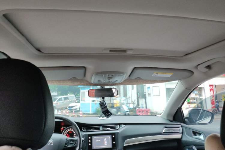 Used Peugeot 408 2015 1.2T Automatic Luxury Edition Headliner