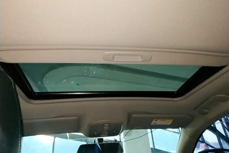 Used Peugeot 408 2015 1.2T Automatic Luxury Edition Headliner