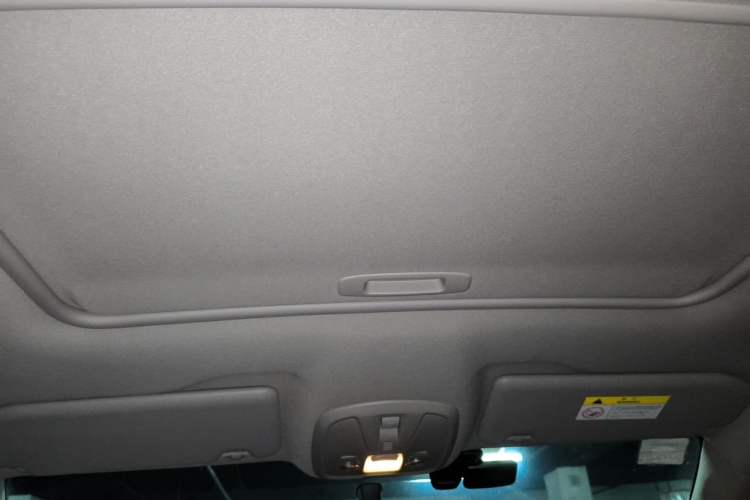 Used Peugeot 408 2015 1.2T Automatic Luxury Edition Headliner