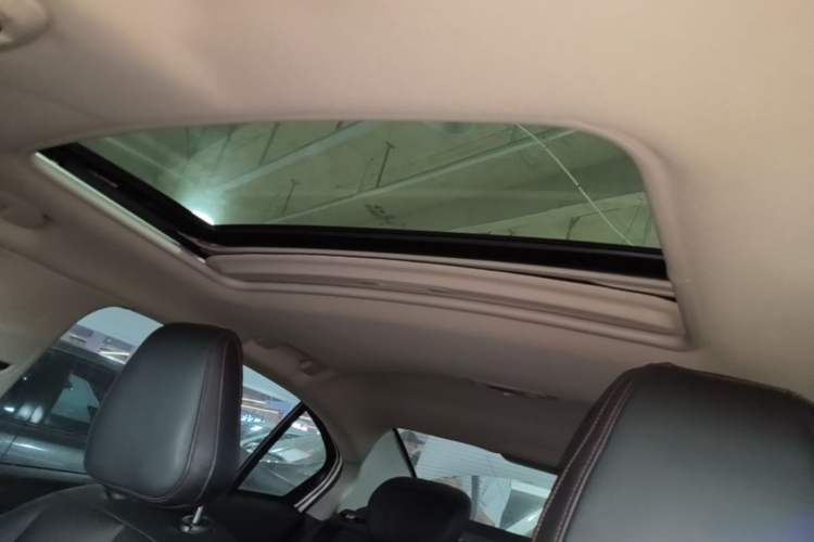 Used Peugeot 408 2015 1.2T Automatic Luxury Edition Headliner