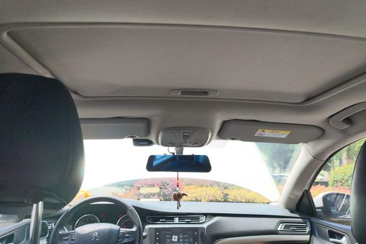 Used Peugeot 408 2015 1.2T Automatic Luxury Edition Headliner
