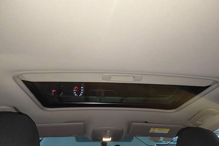 Used Peugeot 408 2015 1.2T Automatic Luxury Edition Headliner