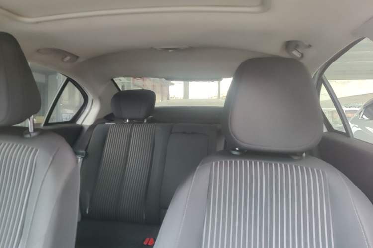 Used Peugeot 408 2015 1.2T Automatic Luxury Edition Headliner