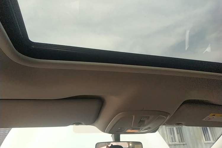 Used Peugeot 408 2015 1.2T Automatic Luxury Edition Headliner