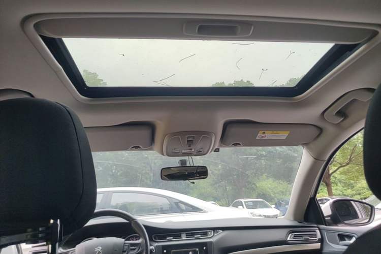 Used Peugeot 408 2015 1.2T Automatic Luxury Edition Headliner
