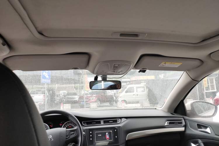 Used Peugeot 408 2015 1.2T Automatic Luxury Edition Headliner