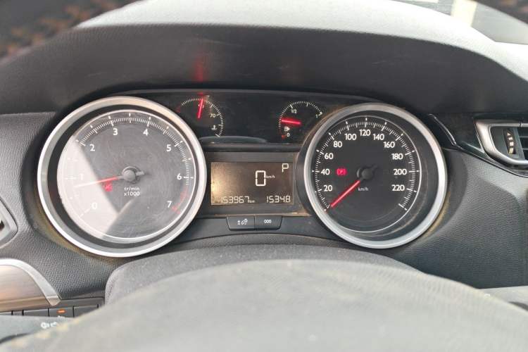 Used Peugeot 408 2015 1.2T Automatic Luxury Edition Instrument Cluster