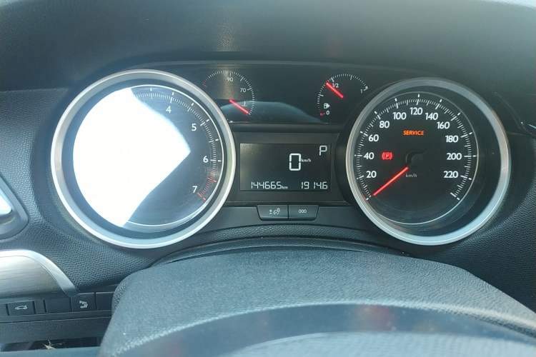 Used Peugeot 408 2015 1.2T Automatic Luxury Edition Instrument Cluster