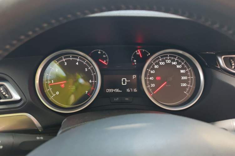 Used Peugeot 408 2015 1.2T Automatic Luxury Edition Instrument Cluster