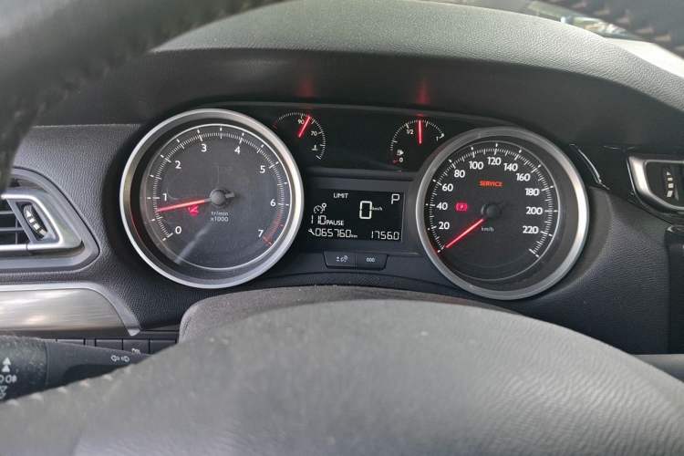 Used Peugeot 408 2015 1.2T Automatic Luxury Edition Instrument Cluster