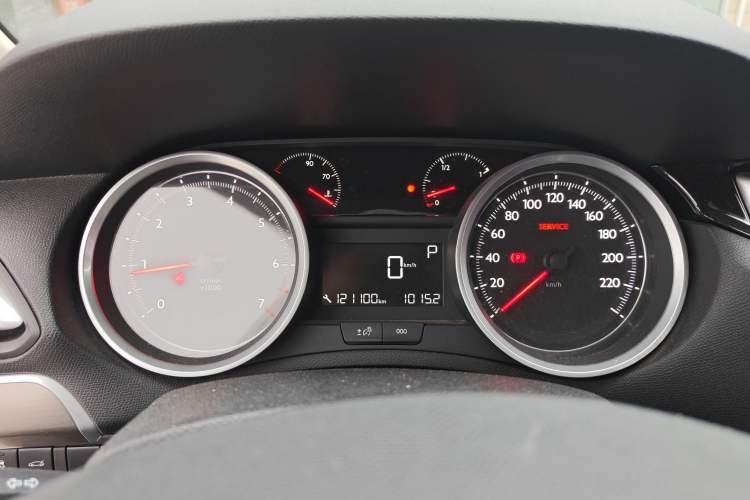Used Peugeot 408 2015 1.2T Automatic Luxury Edition Instrument Cluster