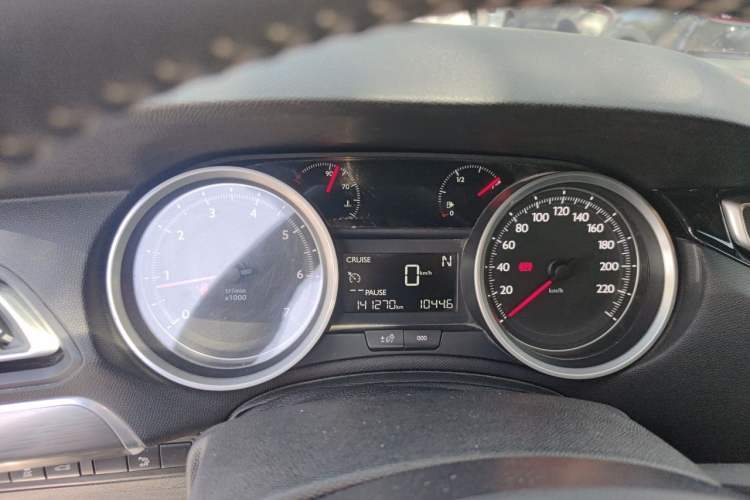 Used Peugeot 408 2015 1.2T Automatic Luxury Edition Instrument Cluster