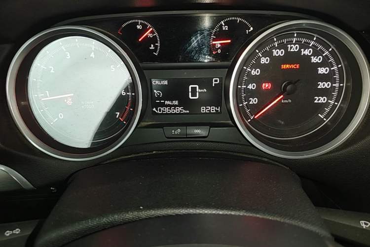 Used Peugeot 408 2015 1.2T Automatic Luxury Edition Instrument Cluster