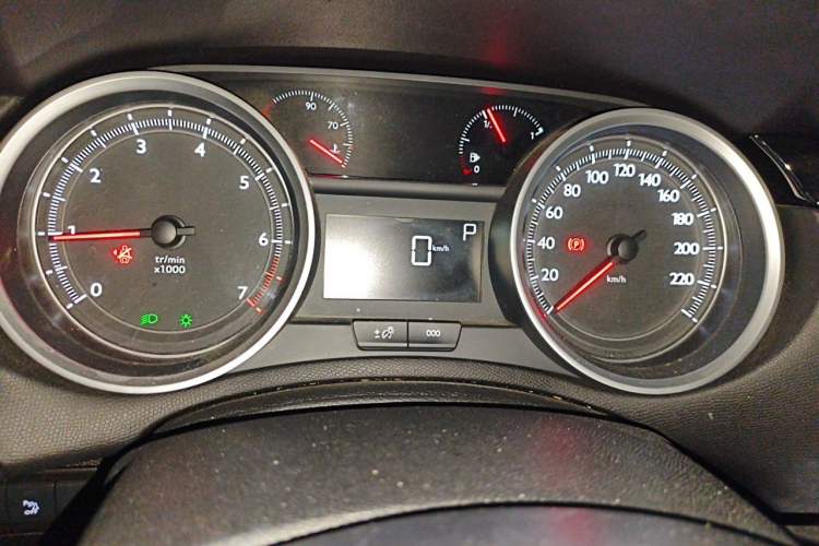 Used Peugeot 408 2015 1.2T Automatic Luxury Edition Instrument Cluster