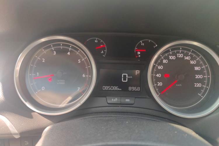 Used Peugeot 408 2015 1.2T Automatic Luxury Edition Instrument Cluster