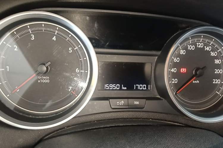 Used Peugeot 408 2015 1.2T Automatic Luxury Edition Instrument Cluster