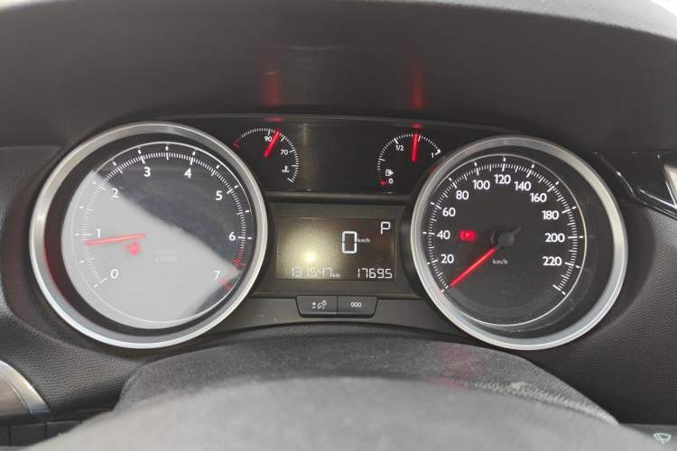 Used Peugeot 408 2015 1.2T Automatic Luxury Edition Instrument Cluster
